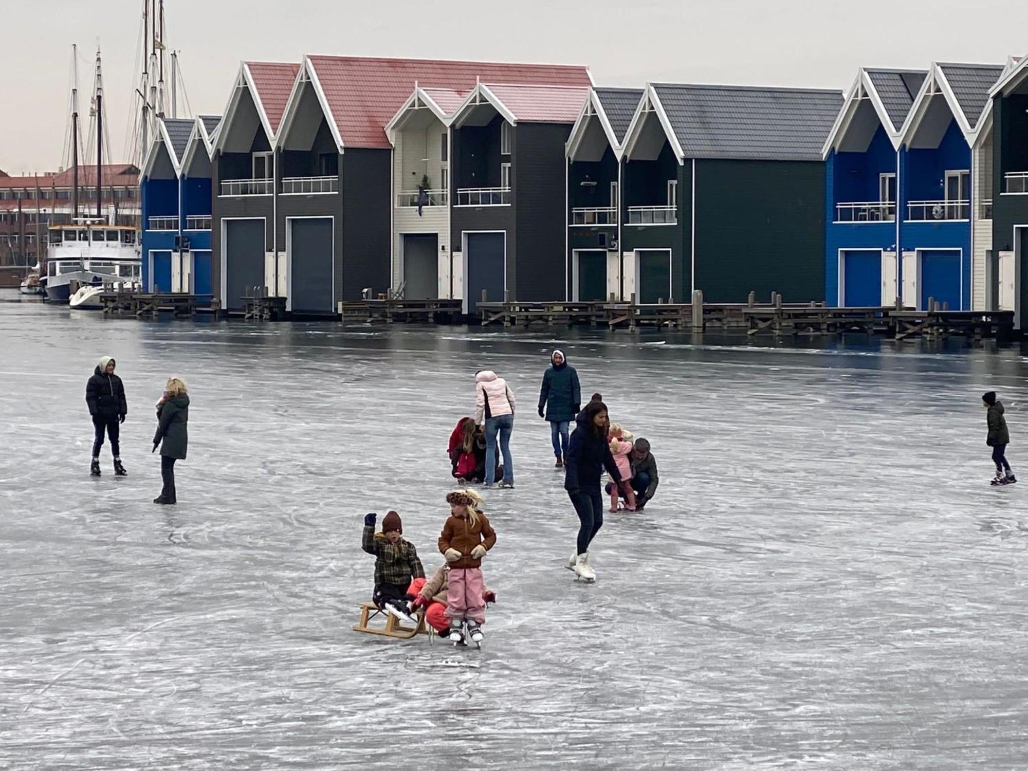 Nomad Water Lodge Harderwijk Exterior photo